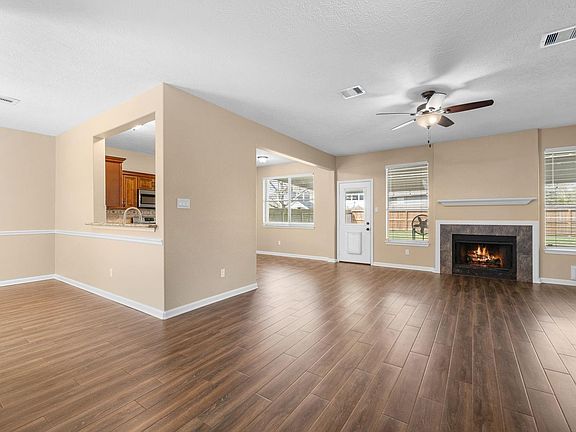 4th image of 4810 Five Knolls Drive