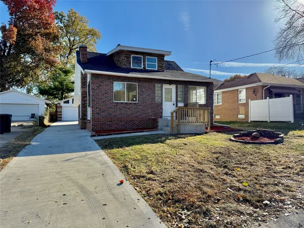 1441 56th St, Des Moines, IA 50311