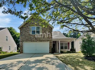 8730 Royal Bluff Dr, Charlotte, NC 28269
