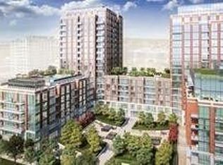 31 Tippett Rd #527, Toronto, ON