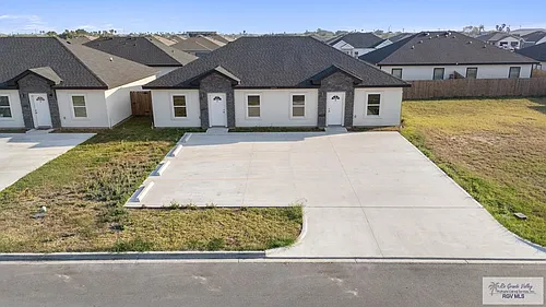 2425 N Valley Cir #A & B Photo 1
