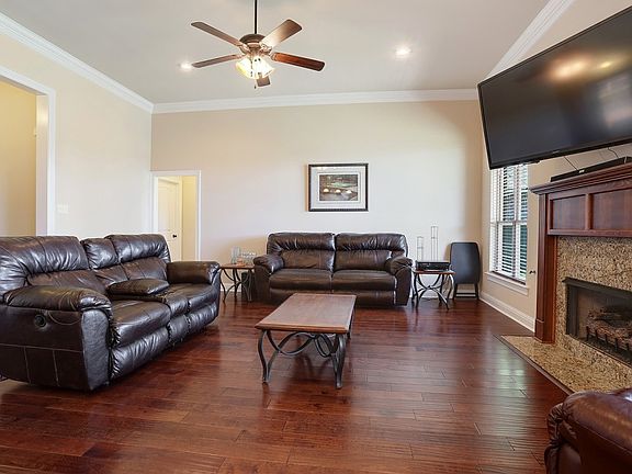 4th image of 2638 Boudreaux Ave