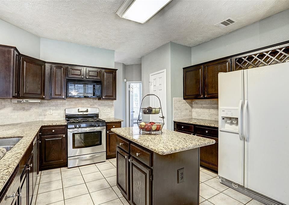1st image of 1218 Green Knoll Dr