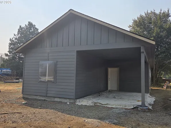 1102 Y Ave, La Grande, OR 97850