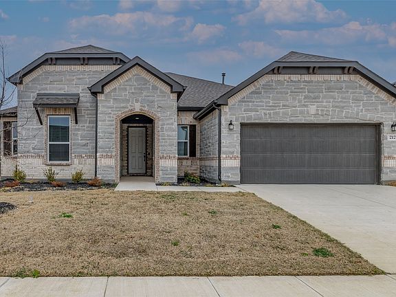 2nd image of 212 Colvin Ln