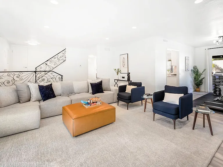 24471 Spartan St — Photo 28