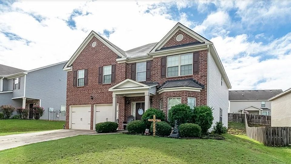1st image of 495 Lory Ln