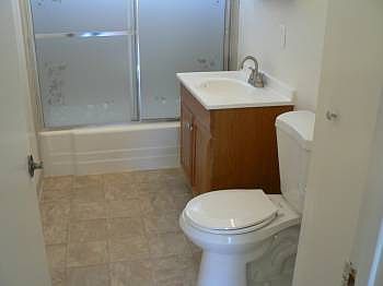 2nd image of 3556 Garnet St APT 5