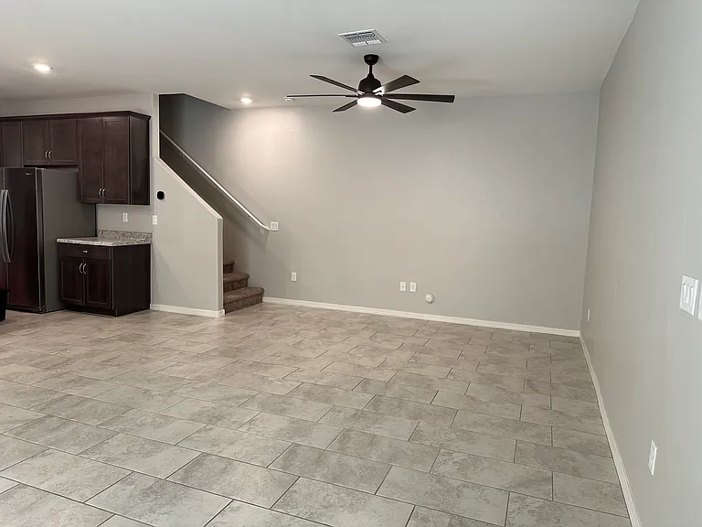 1109 E Ascent St — Photo 13