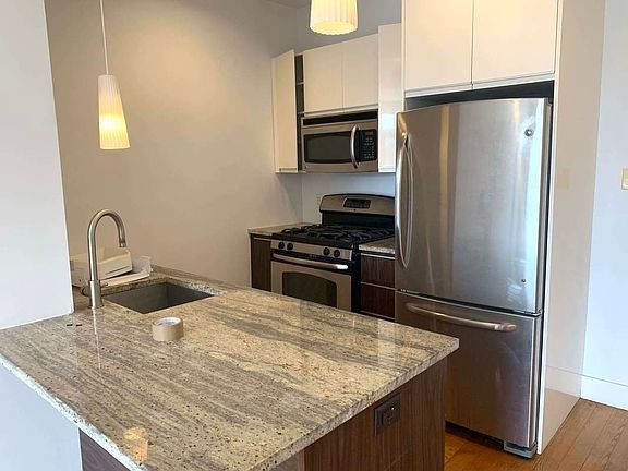 2nd image of 806 Bergen St #3D
