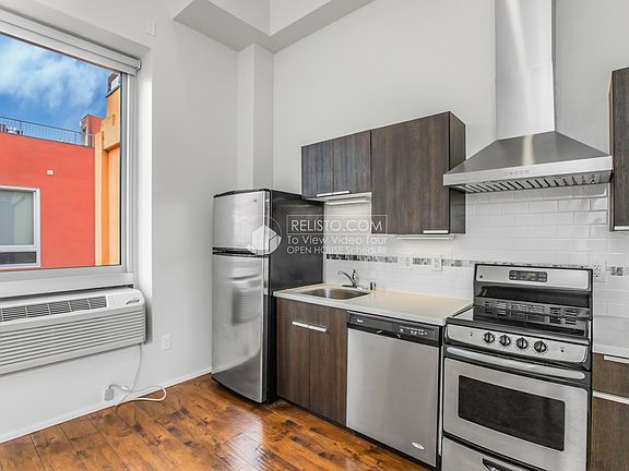 2nd image of 529 Stevenson St APT 406