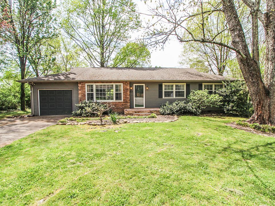 1st image of 813 Montacres Ln