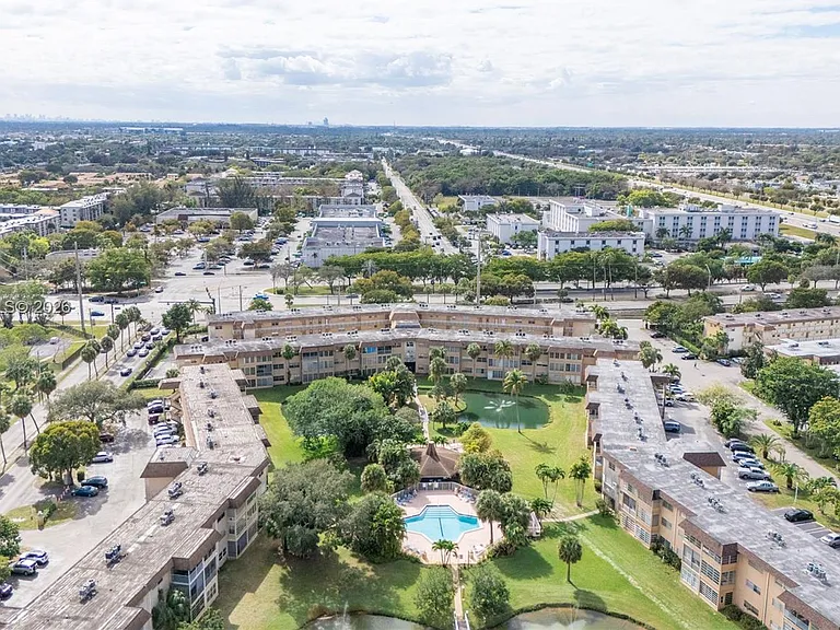 5021 W Oakland Park Blvd #204 — Photo 26