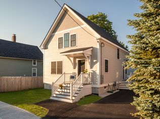 39 Cass St, Portsmouth, NH 03801