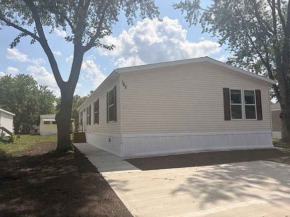 3rd image of 162 Fontana St SE #363