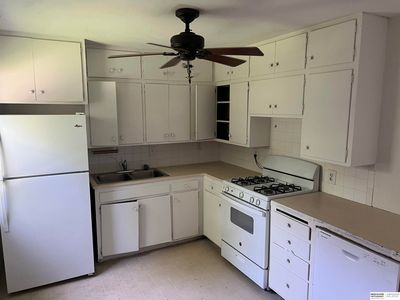 7524 Valley Rd, La Vista, NE, 68128