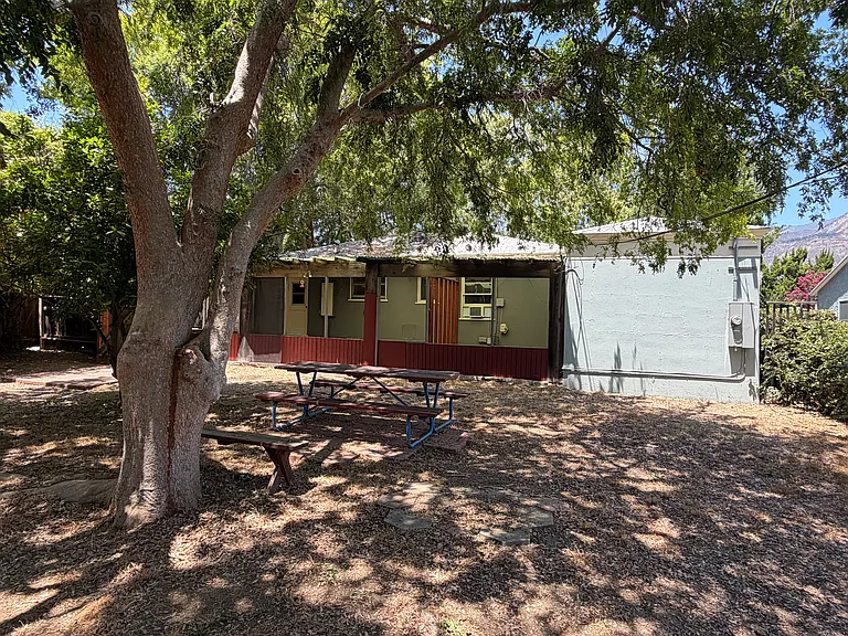 2404 Cooley Pl — Photo 8