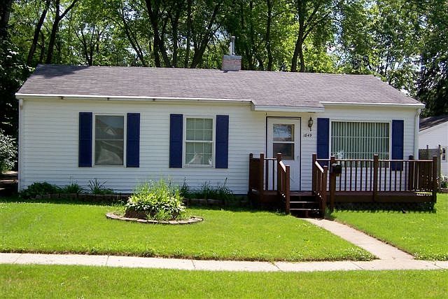 2nd image of 1849 Sun Valley Dr