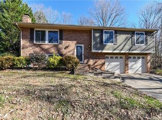 6723 Rollingridge Dr, Charlotte, NC 28211