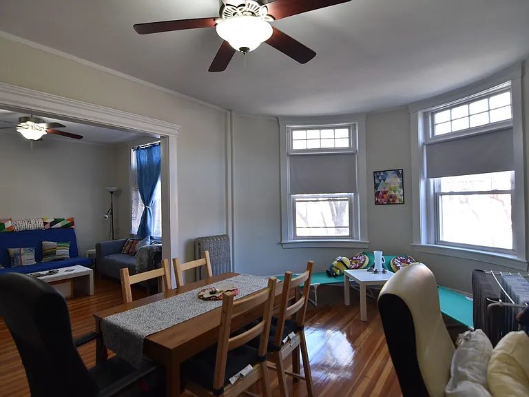 12 Strathmore Rd #2 — Photo 3