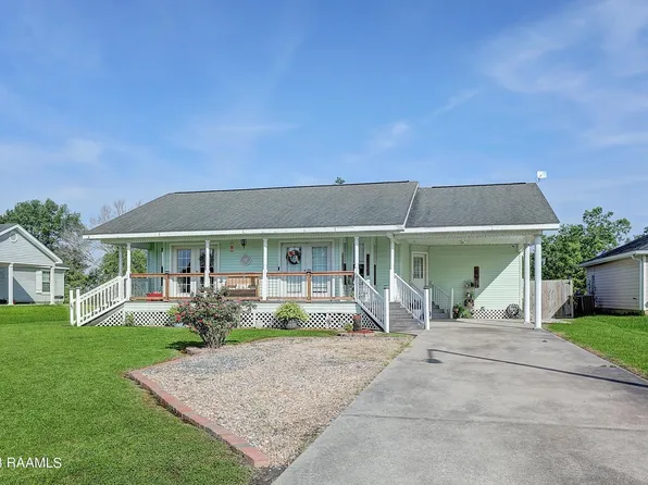 117 Carribean Dr, Jeanerette, LA 70544