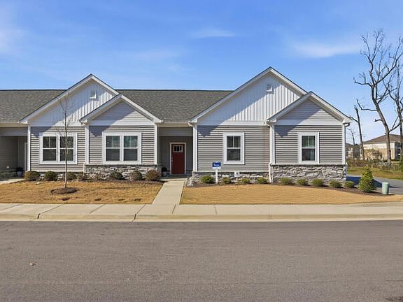 These photos are representative of this floor plan, but all options may not be available in every co