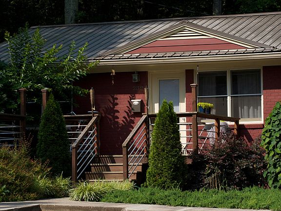 2nd image of 236 Valley Park Dr