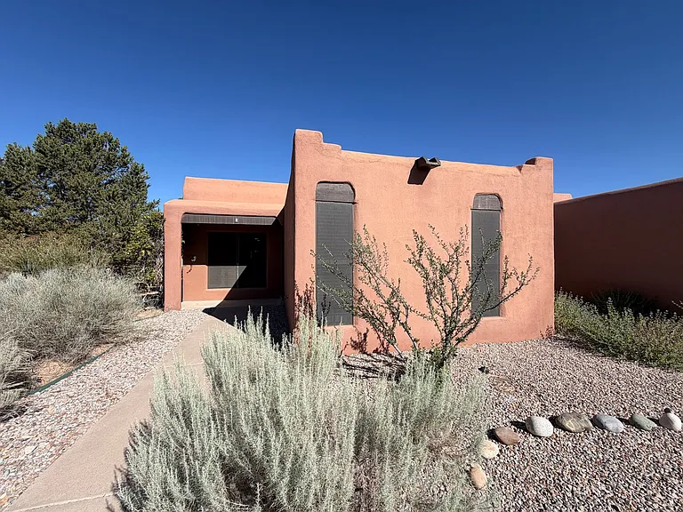 2 Cochiti Trl — Photo 26