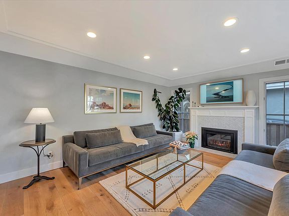 5th image of 1193 Crescent Dr