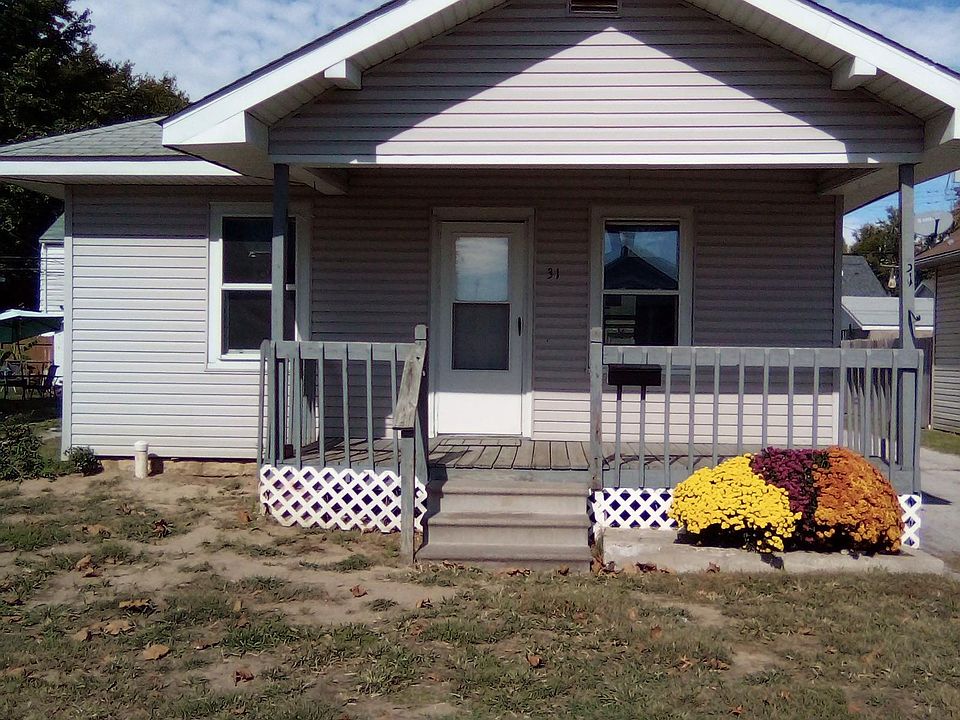 1st image of 31 Marguerite Ave