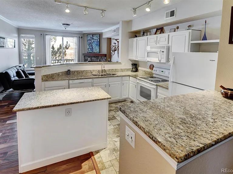 2019 Eagle Ave — Photo 20
