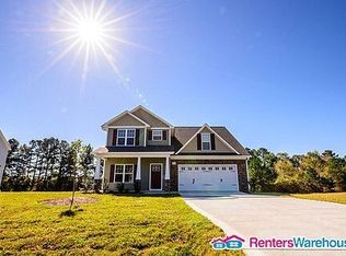 182 Rolling Oaks Ln, Benson, NC 27504