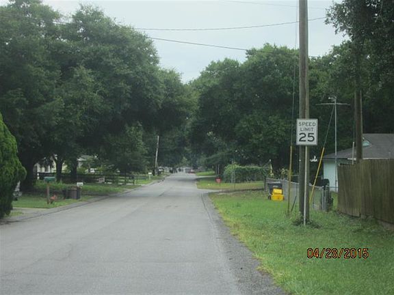 2nd image of 307 Cotswold Cir