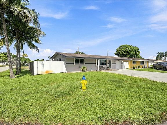 4th image of 1000 NW 76th Ter