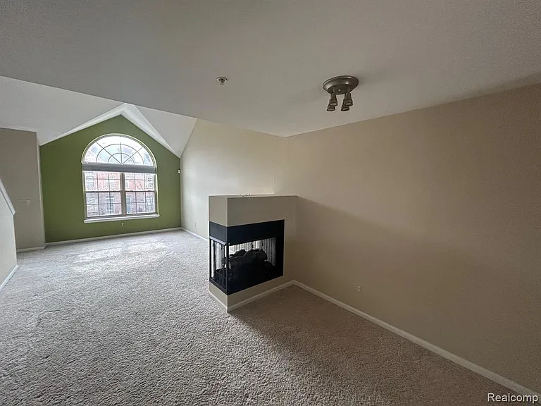 39460 Springwater Dr — Photo 31