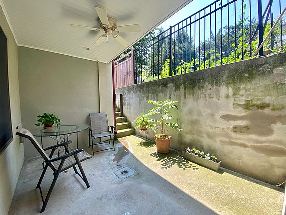 2nd image of 2239 29th St
