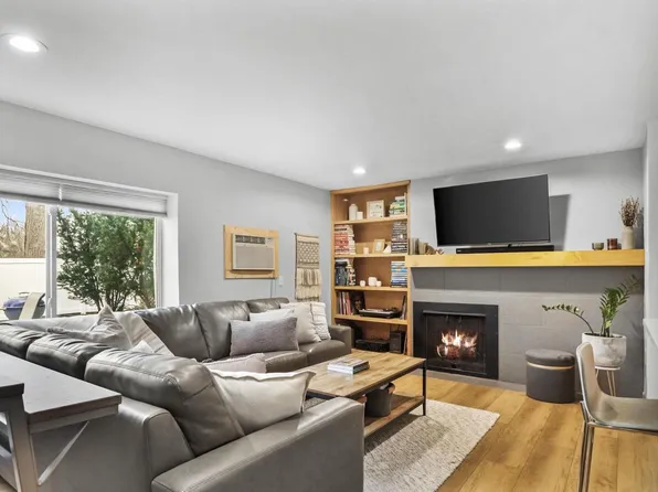 1014 Spaight Street #9, Madison, WI 53703