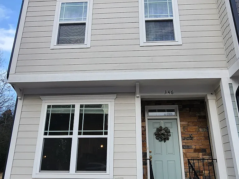 346 Old Grove Ln — Photo 1