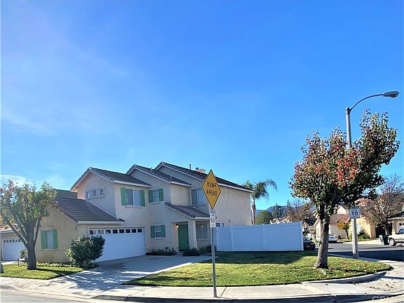 3rd image of 934 Primrose Ln