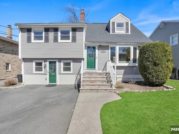 687 Lancaster Rd, Ridgefield, NJ 07657