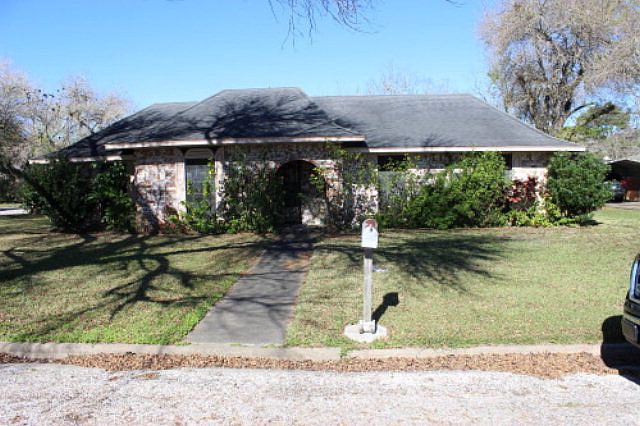 1st image of 414 Green Ave