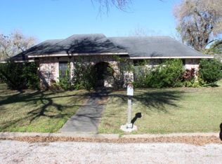 414 Green Ave, Palacios, TX 77465