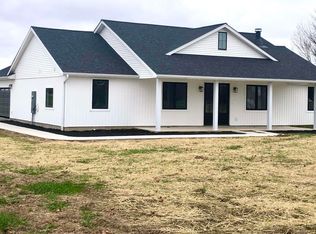 12766 Harvest Ln, Marion, IL 62959