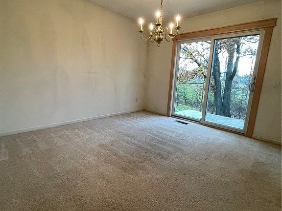 5th image of 802 Heath Ln #P49
