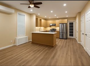 23-51 28th St #1FF, Astoria, NY 11105