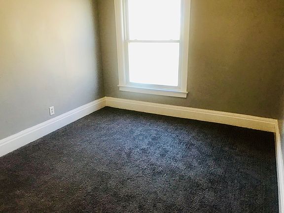 5th image of 109 N Kostner Ave #206