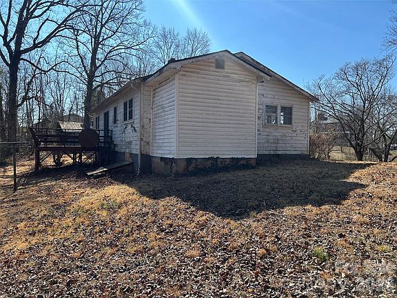 4th image of 859 Stacy Hill Rd