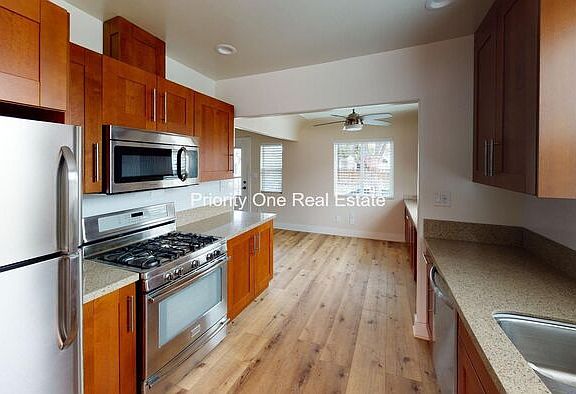 3rd image of 3368 Monroe Ave