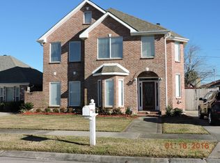 3613 Karen Dr, Chalmette, LA 70043