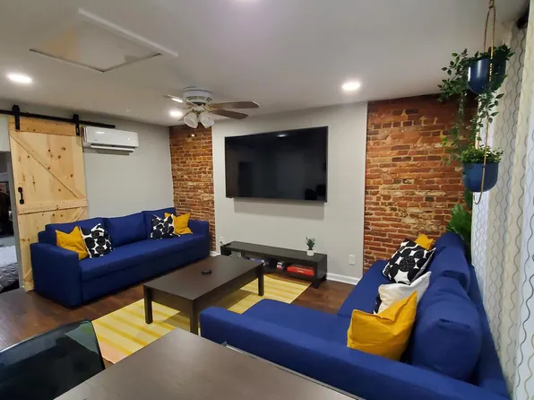 244 S Exeter St #3, Baltimore, MD 21202